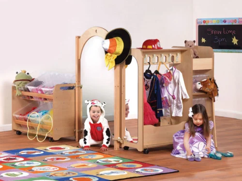 Millhouse Preschool Dressing-up Mini Zone